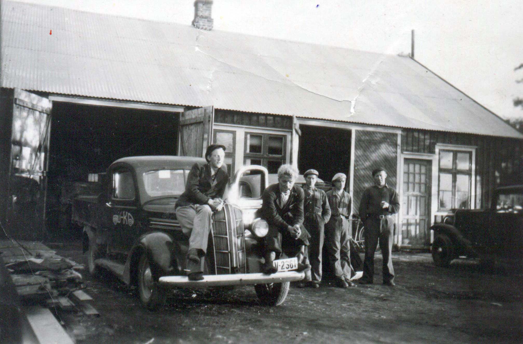 Auka-Arbeidsfolk-1948 AUKA Karosseri har lang historie